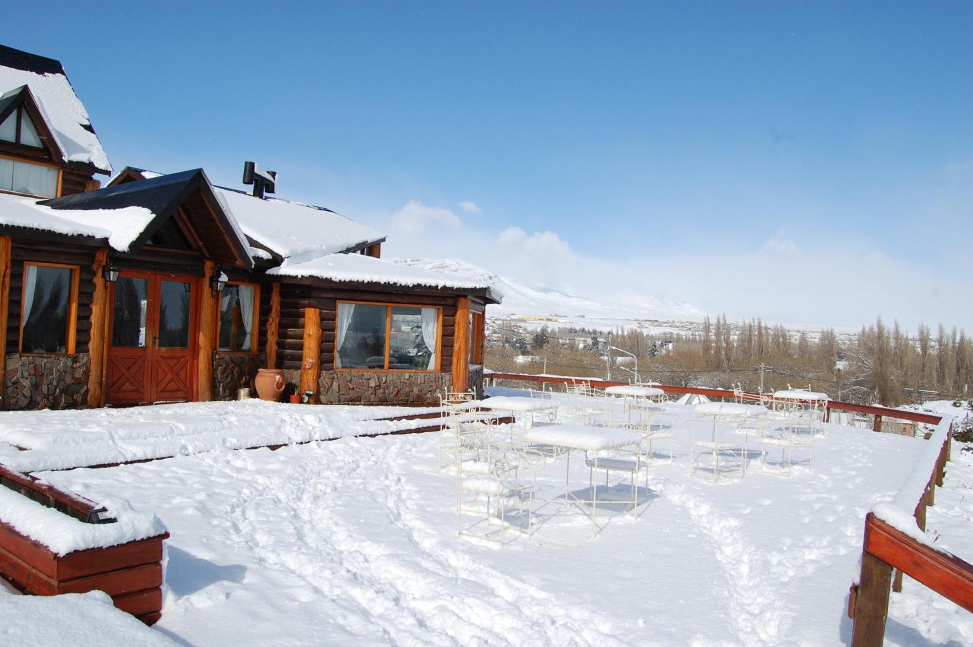 Hosteria Los Canelos Ел Калафате Екстериор снимка
