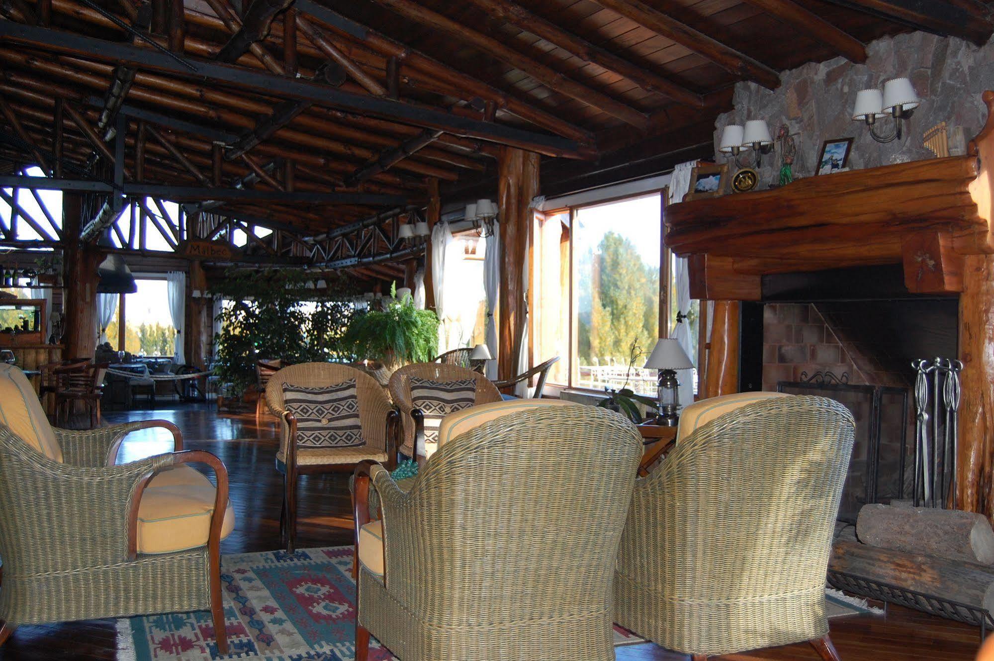 Hosteria Los Canelos Ел Калафате Екстериор снимка