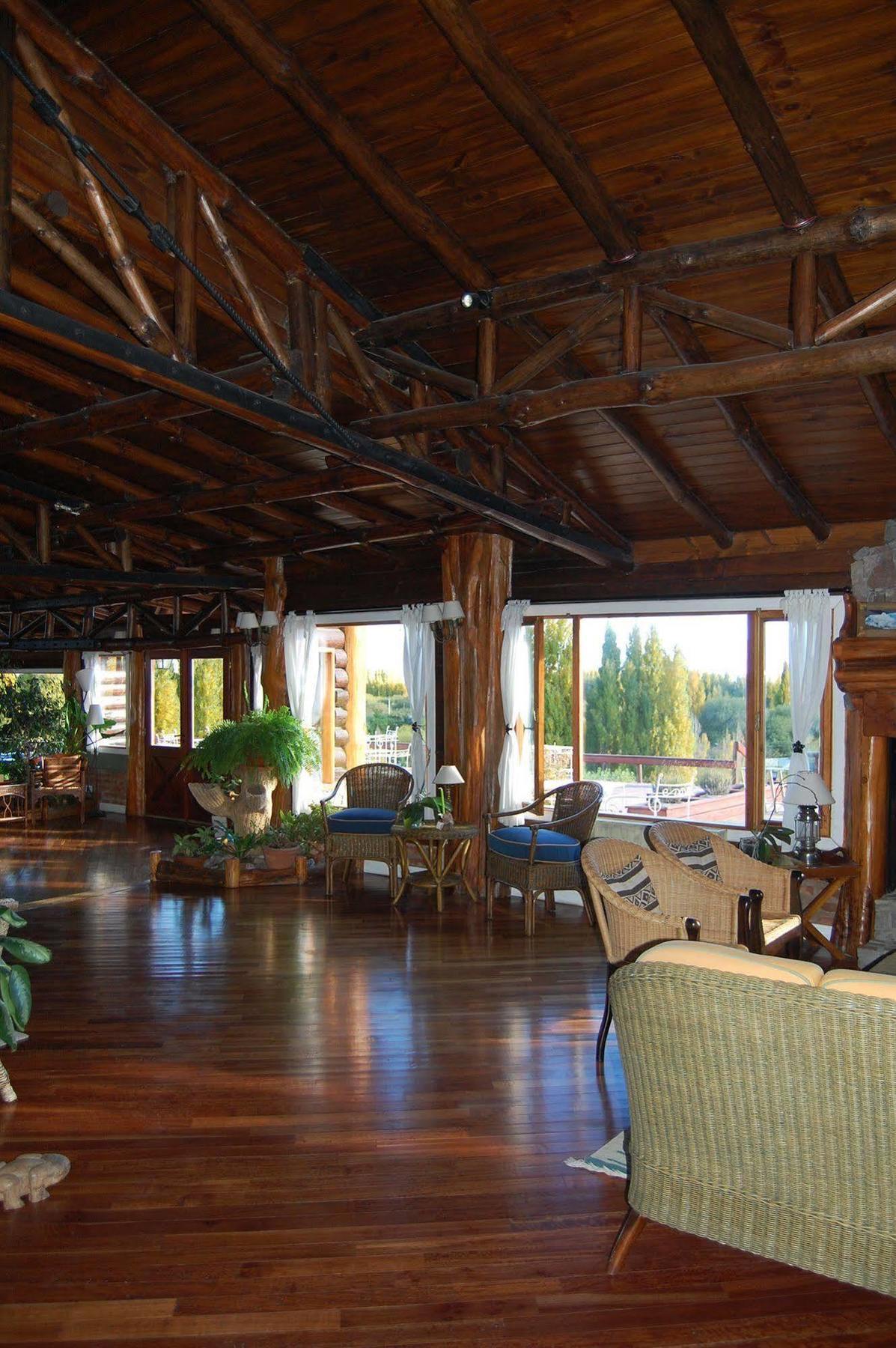 Hosteria Los Canelos Ел Калафате Екстериор снимка